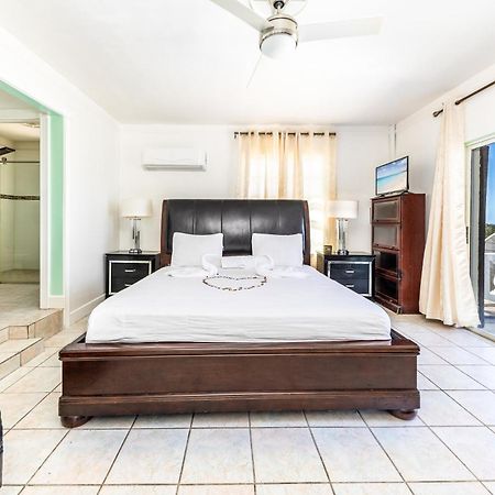 Waterside Home, Shaded Whirlpool Spa, Outdoor Dining, Smart Tv, Amazon Prime Five Cays Settlement Zewnętrze zdjęcie