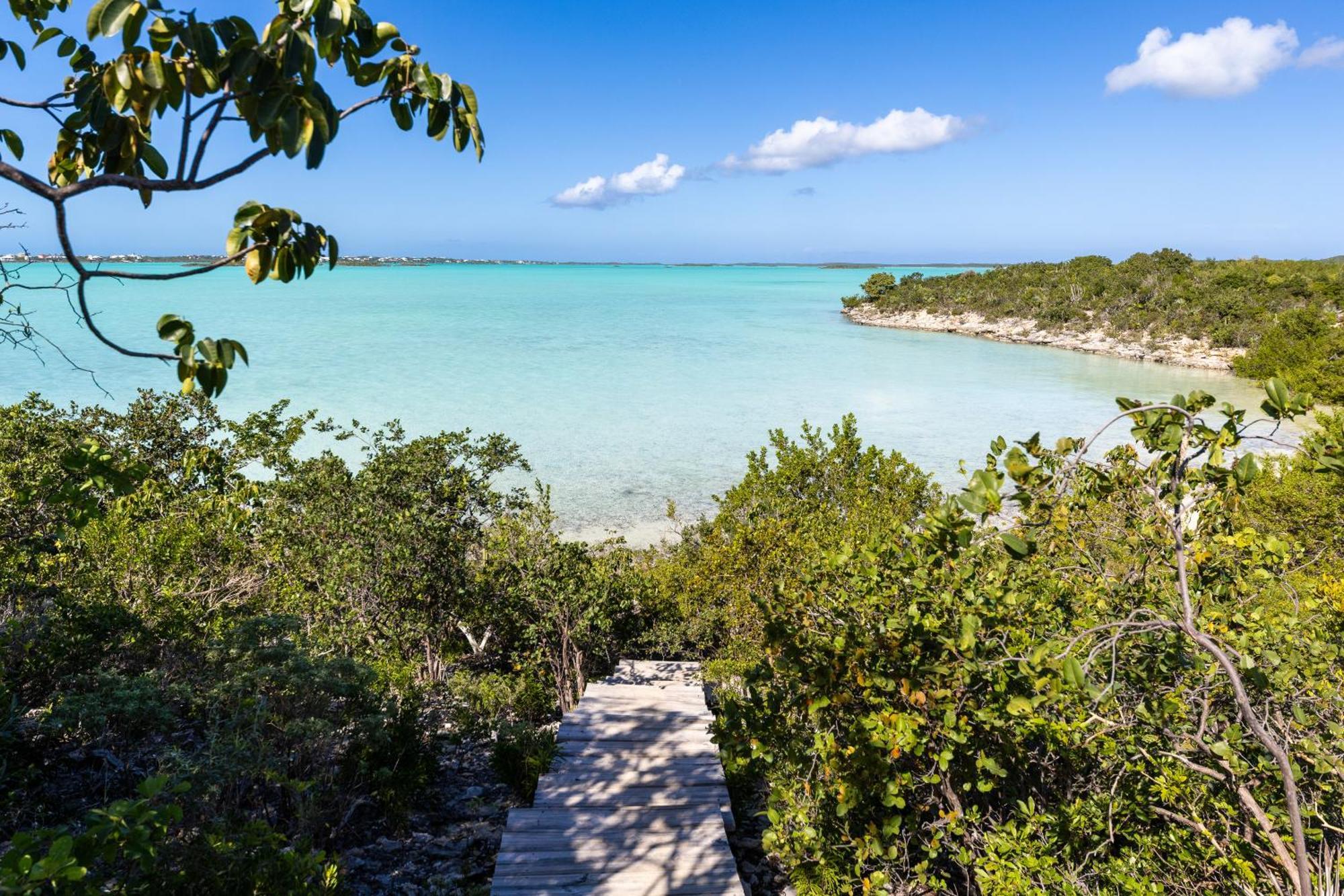 Waterside Home, Shaded Whirlpool Spa, Outdoor Dining, Smart Tv, Amazon Prime Five Cays Settlement Zewnętrze zdjęcie