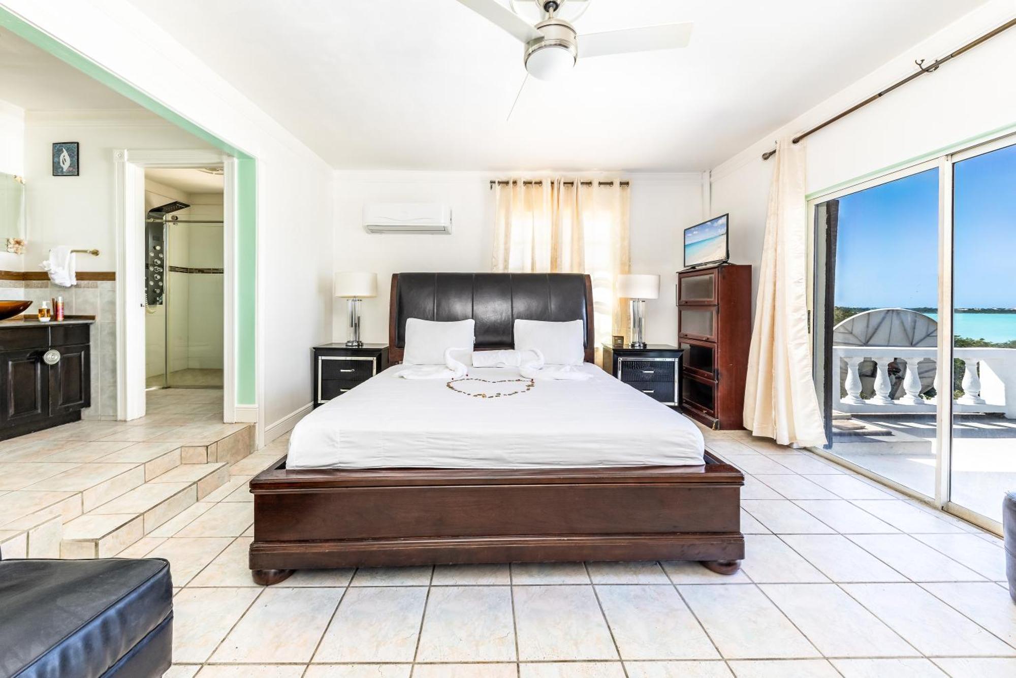 Waterside Home, Shaded Whirlpool Spa, Outdoor Dining, Smart Tv, Amazon Prime Five Cays Settlement Zewnętrze zdjęcie